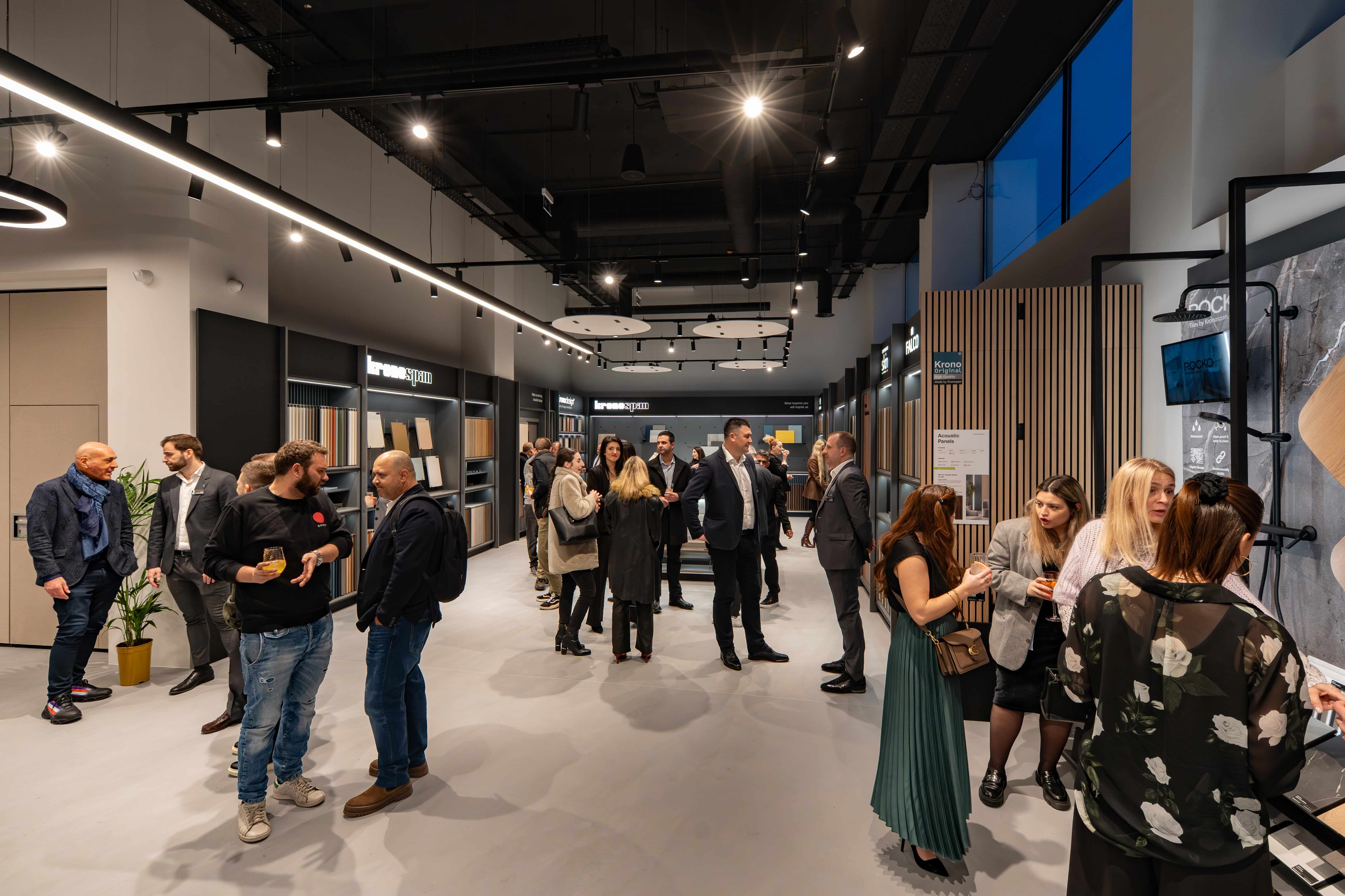 For experts in the region, the benefit is straightforward: faster decisions, better perspective, and a space that finally matches the pace and complexity of their work. Athens DC - design centers act as connectors between material innovation and real-world application.